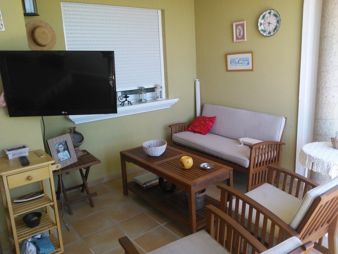 Se VENDE apartamento con vista mar en Peñíscola con terraza y patio/jardín