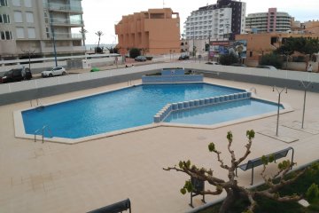 SE ALQUILA apartamento en ARGENTA Peñiscola a 50m de la playa