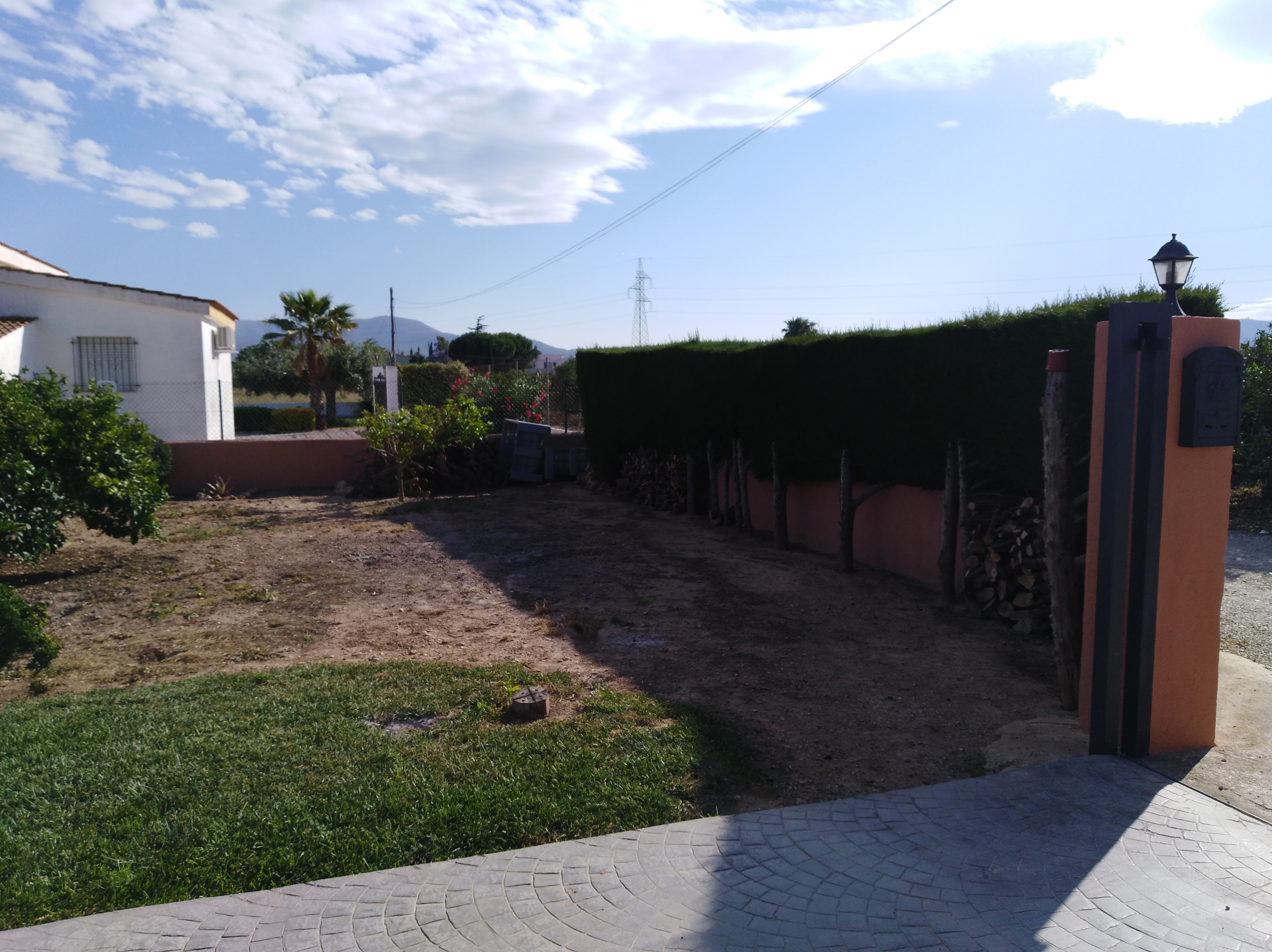 SE VENDE Chalet individual con piscina en Benicarló.